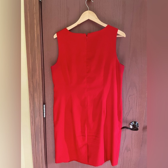 Mario Serrani large fitted sheath midi dress.  Lining on top of front & back. - Picture 4 of 10